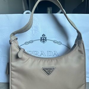 Re-Nylon Prada Re-Edition 2000 mini-bag in beige